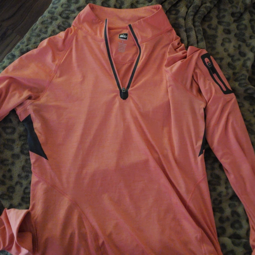 REI lightweight pullover